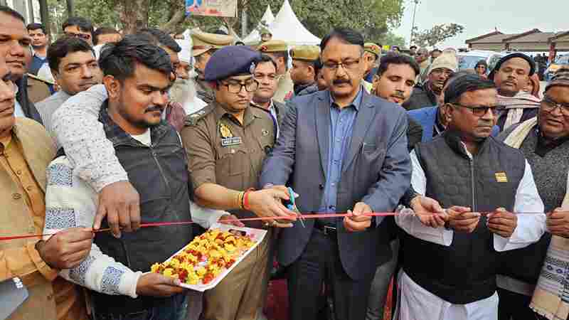 कबीर मगहर महोत्सव-2026 का शुभारम्भ, डीएम व एसपी ने किया उद्घाटन